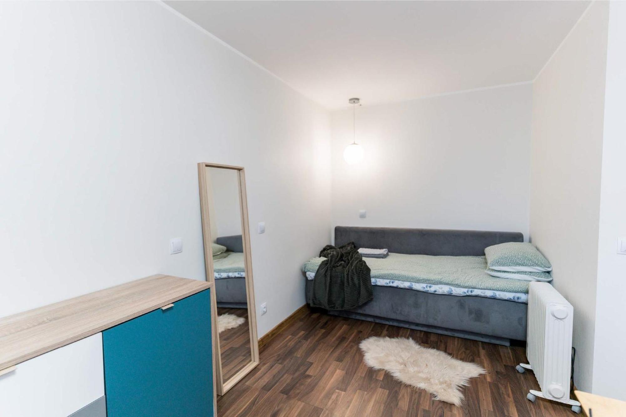 Cozy On Veerenni St, Garden Views. Apartment *